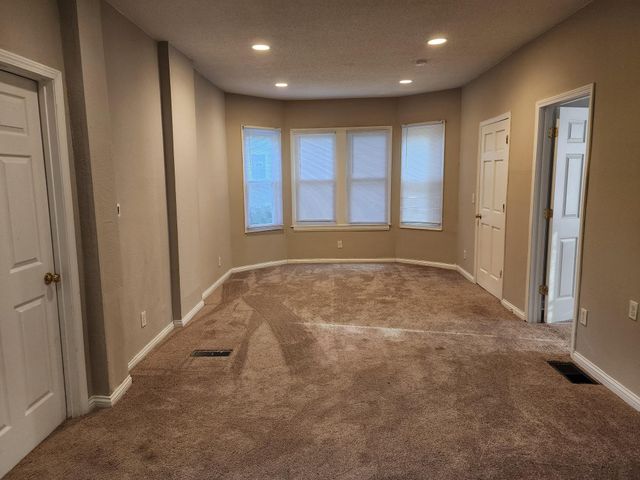 119 10th Avenue S, South Saint Paul, MN 55075
