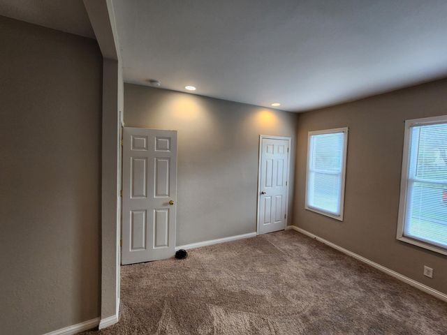 119 10th Avenue S, South Saint Paul, MN 55075