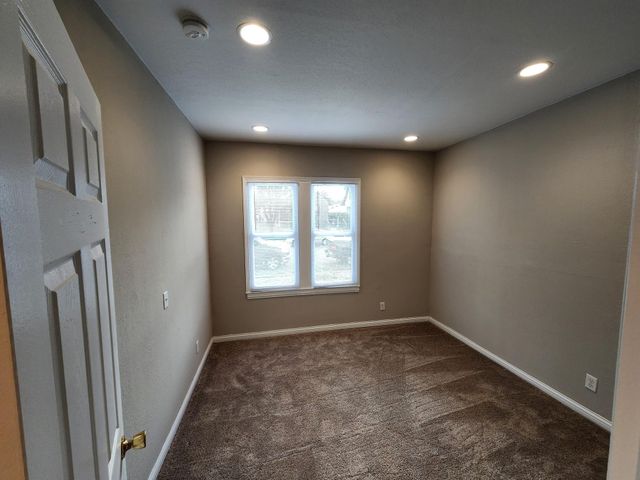 119 10th Avenue S, South Saint Paul, MN 55075
