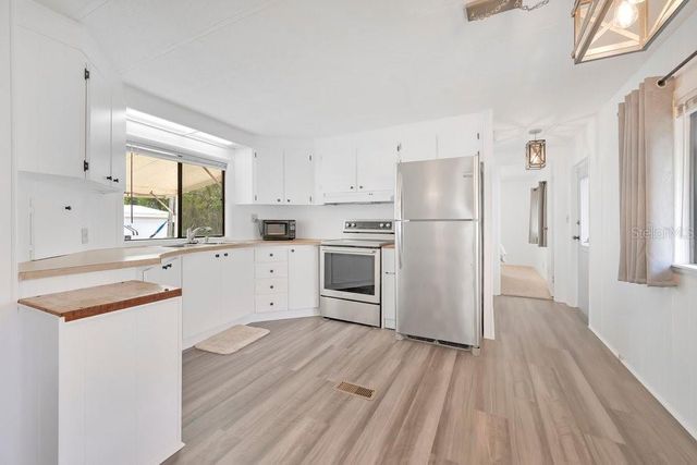 423 MARTIN DRIVE, Lakeland, FL 33809