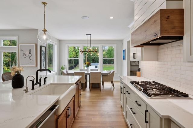 5195 Ranchview Lane N, Plymouth, MN 55446