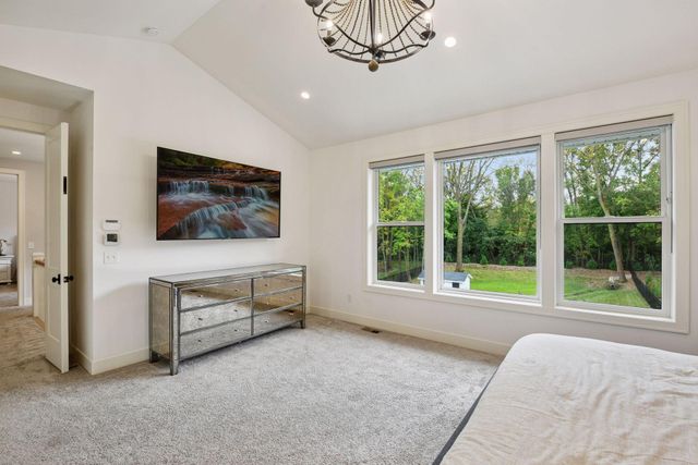 5195 Ranchview Lane N, Plymouth, MN 55446