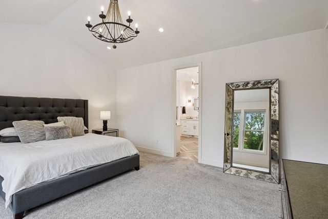 5195 Ranchview Lane N, Plymouth, MN 55446