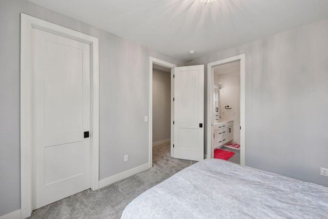 5195 Ranchview Lane N, Plymouth, MN 55446