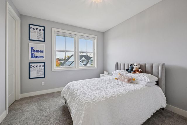 5195 Ranchview Lane N, Plymouth, MN 55446