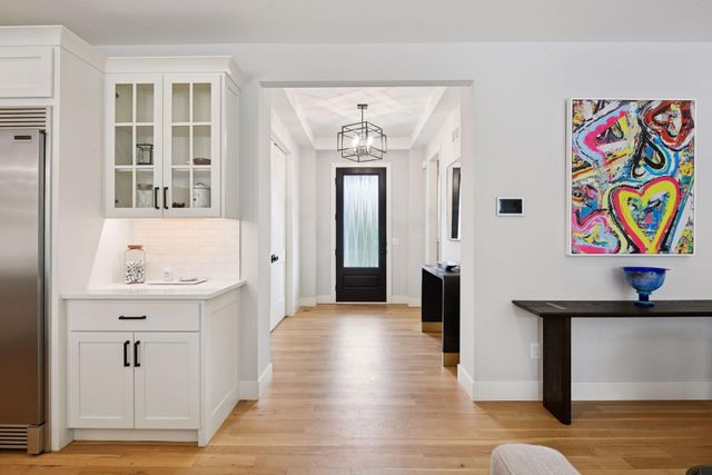 5195 Ranchview Lane N, Plymouth, MN 55446