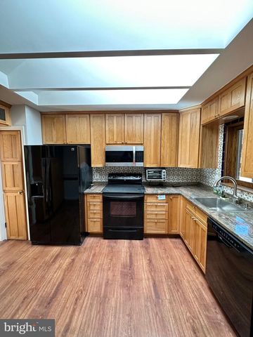 4567 25TH RD N, Arlington, VA 22207