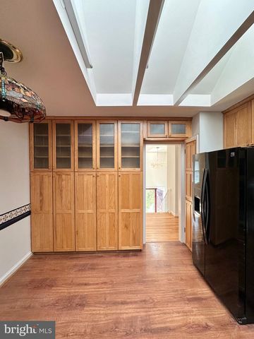 4567 25TH RD N, Arlington, VA 22207