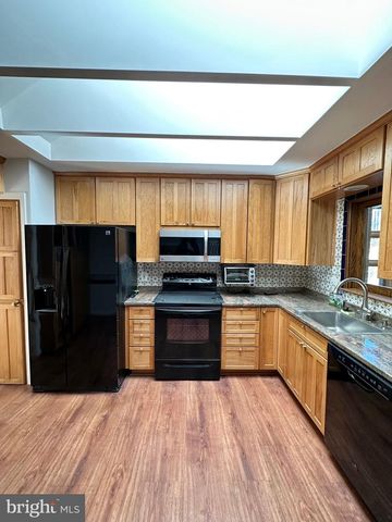4567 25TH RD N, Arlington, VA 22207