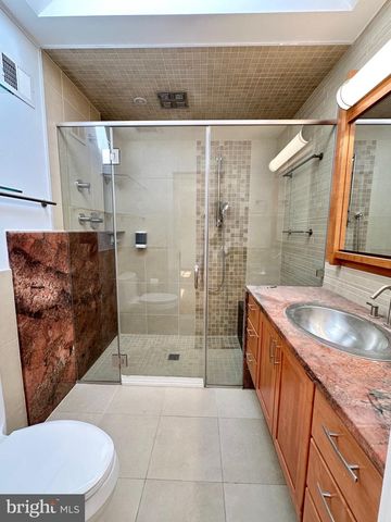 4567 25TH RD N, Arlington, VA 22207