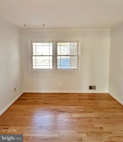 4567 25TH RD N, Arlington, VA 22207