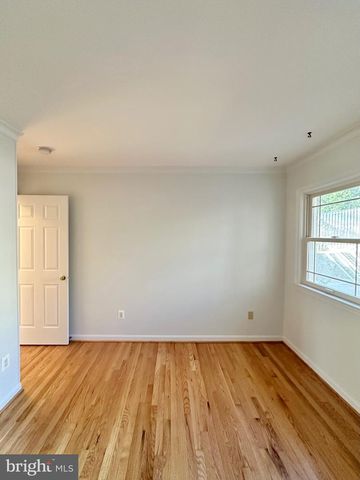 4567 25TH RD N, Arlington, VA 22207