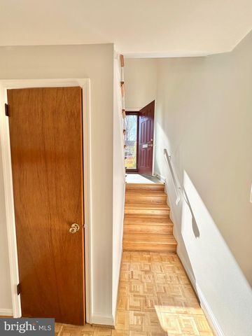 4567 25TH RD N, Arlington, VA 22207