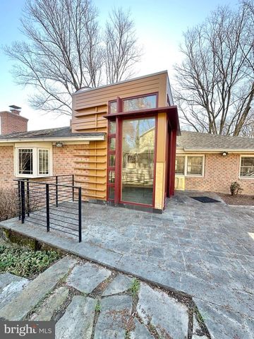 4567 25TH RD N, Arlington, VA 22207