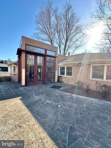 4567 25TH RD N, Arlington, VA 22207
