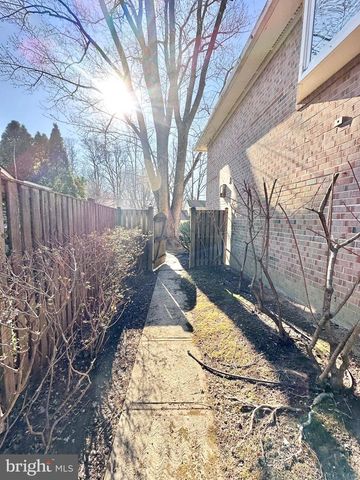 4567 25TH RD N, Arlington, VA 22207