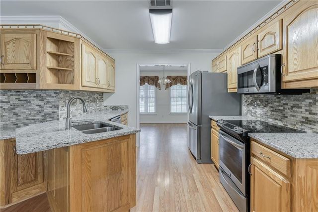 2232 Woodbriar Drive, Buford, GA 30518