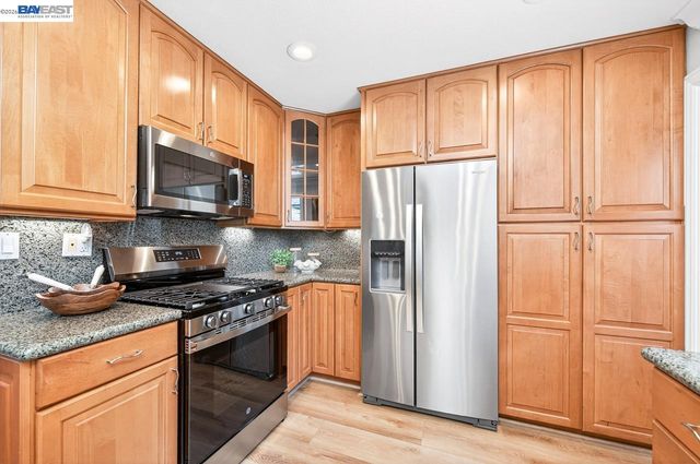 2140 Tanager Ct, Pleasanton, CA 94566