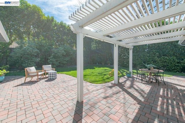 2140 Tanager Ct, Pleasanton, CA 94566