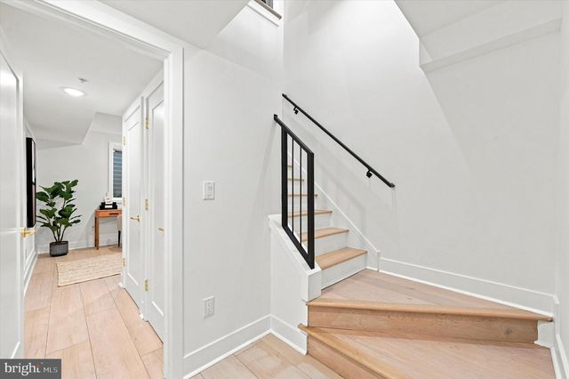 2511 SEPVIVA ST, Philadelphia, PA 19125