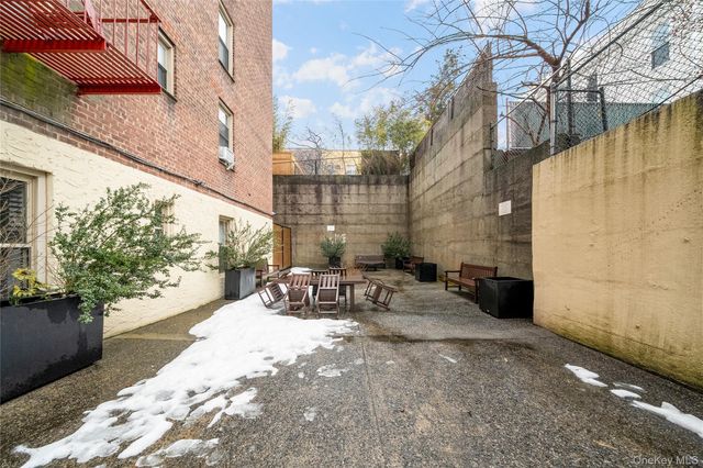 67-25 Clyde Street 3M, Forest Hills, NY 11375