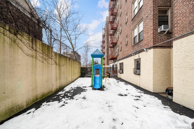 67-25 Clyde Street 3M, Forest Hills, NY 11375