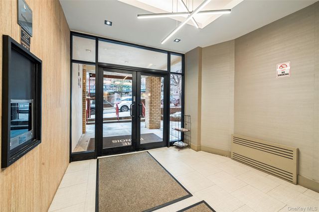 67-25 Clyde Street 3M, Forest Hills, NY 11375