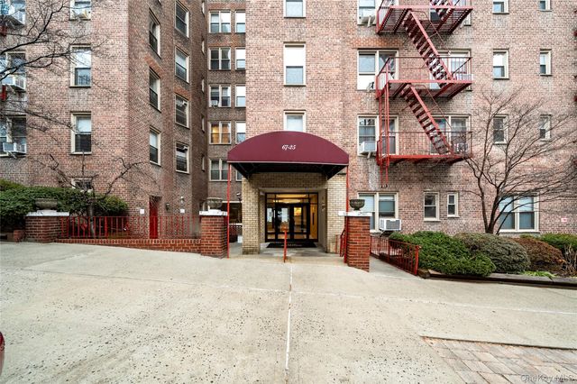 67-25 Clyde Street 3M, Forest Hills, NY 11375