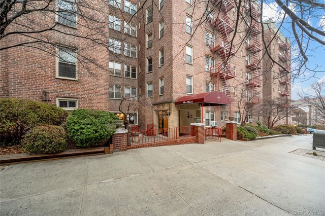 67-25 Clyde Street 3M, Forest Hills, NY 11375