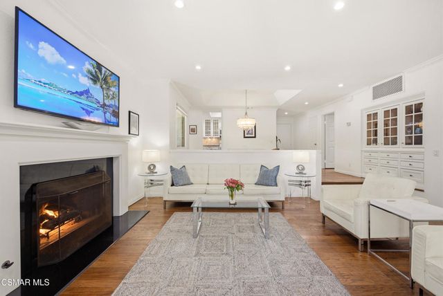 1133 9th Street 102, Santa Monica, CA 90403