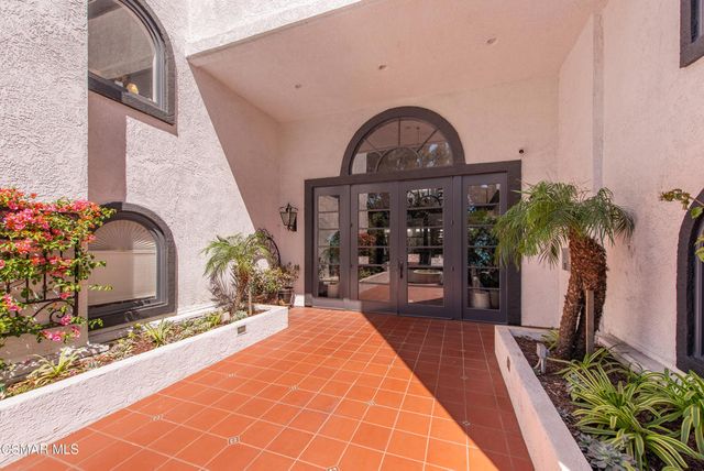 1133 9th Street 102, Santa Monica, CA 90403