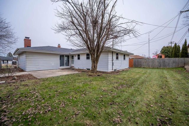 110 Crab Tree LANE, Racine, WI 53406