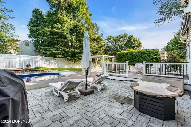 1202 Glendale Parkway, Spring Lake, NJ 07762