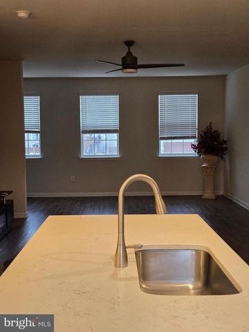 193 DREXEL CT, Martinsburg, WV 25404