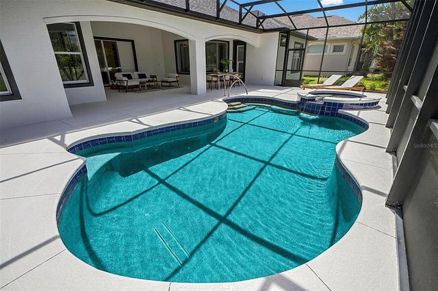 21 EASTLAKE DRIVE, Palm Coast, FL 32137