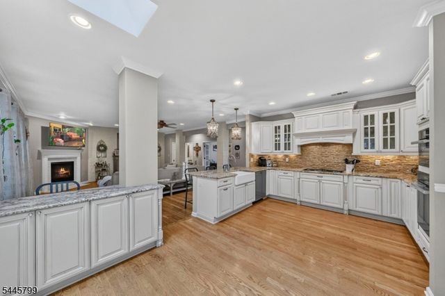 3 Cliff Rd, Wayne Twp., NJ 07470