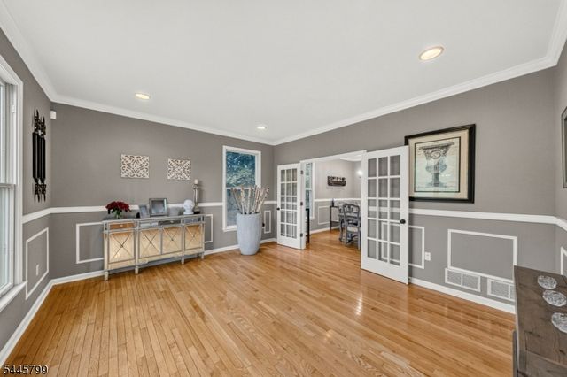 3 Cliff Rd, Wayne Twp., NJ 07470