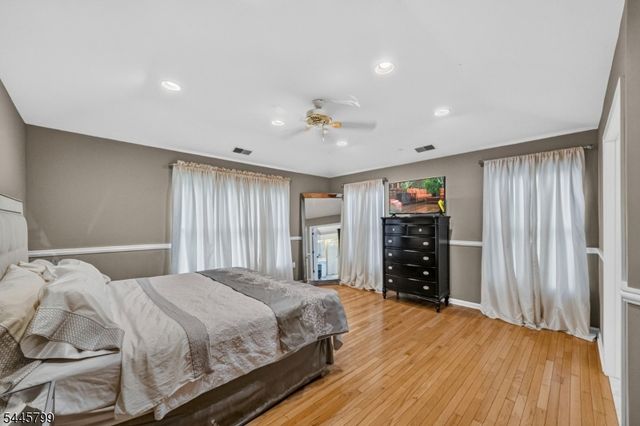 3 Cliff Rd, Wayne Twp., NJ 07470