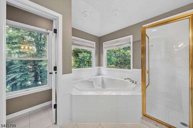 3 Cliff Rd, Wayne Twp., NJ 07470