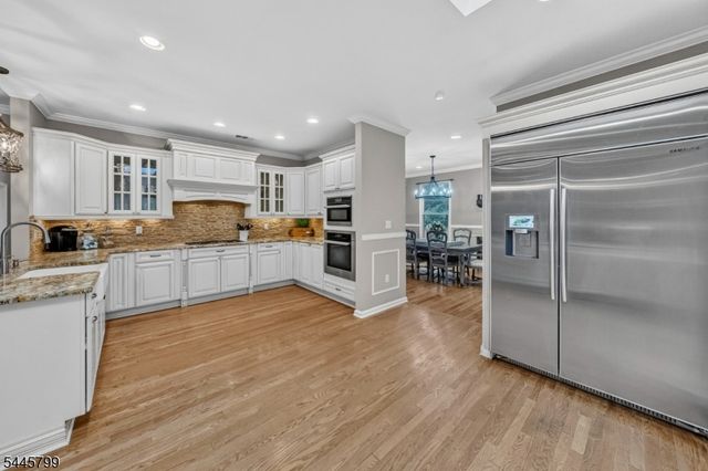 3 Cliff Rd, Wayne Twp., NJ 07470