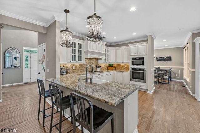 3 Cliff Rd, Wayne Twp., NJ 07470