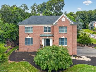 3 Cliff Rd, Wayne Twp., NJ 07470