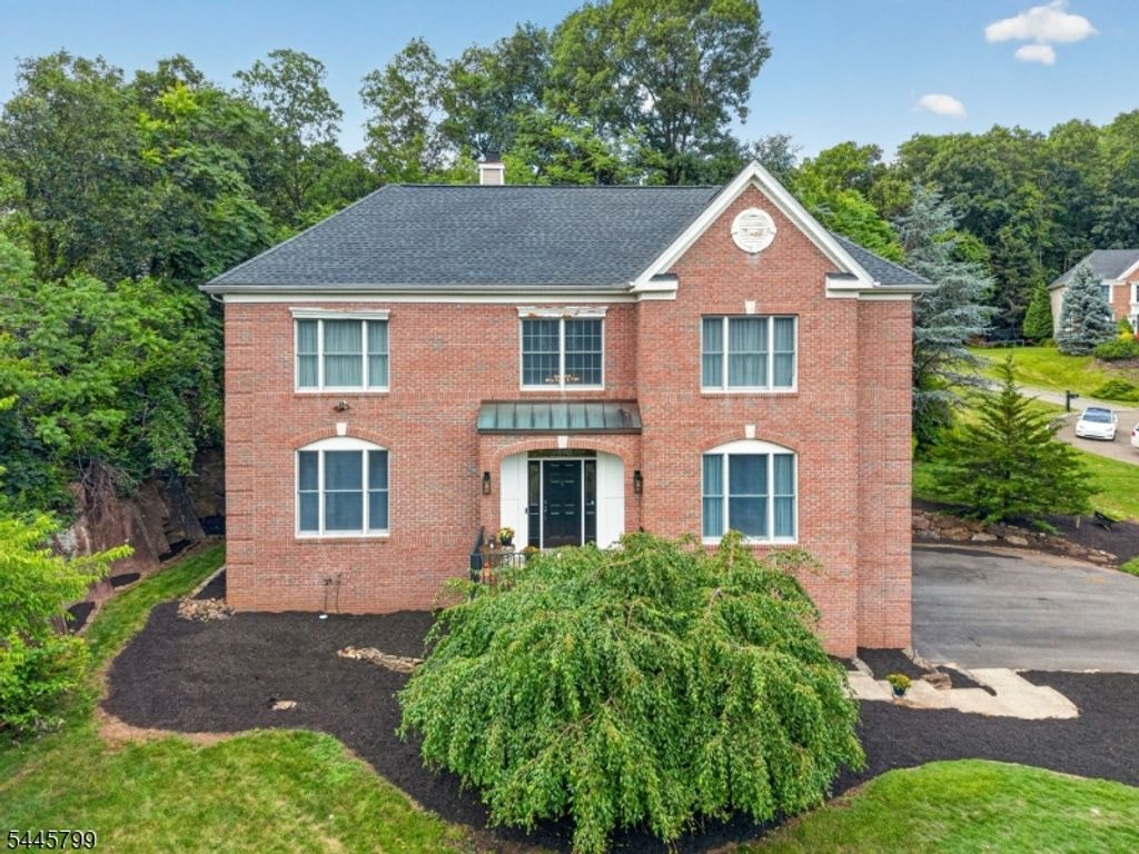 3 Cliff Rd, Wayne Twp., NJ 07470