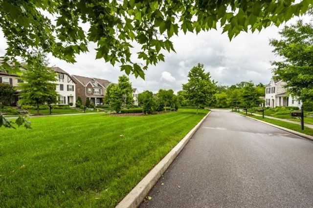 494 Carriage House Ln, Hendersonville, TN 37075