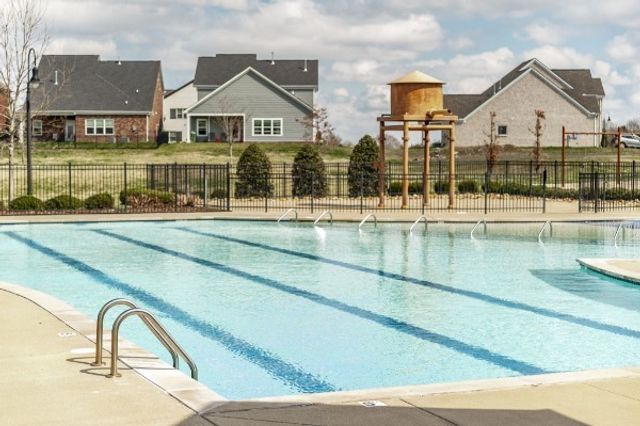 494 Carriage House Ln, Hendersonville, TN 37075