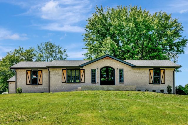 120 E Boiling Springs Rd, Portland, TN 37148