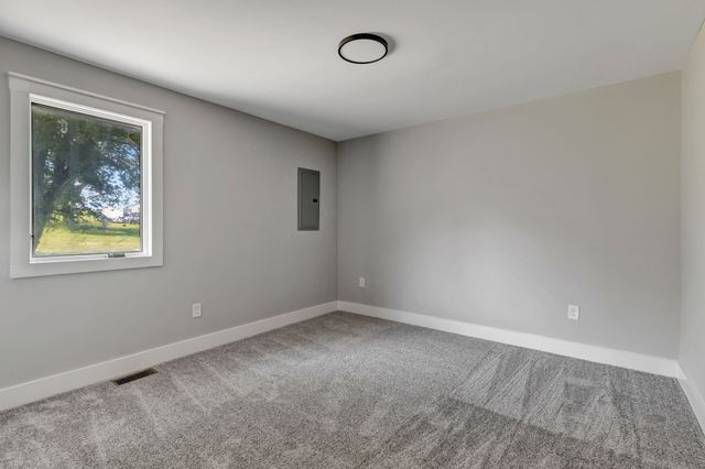 120 E Boiling Springs Rd, Portland, TN 37148