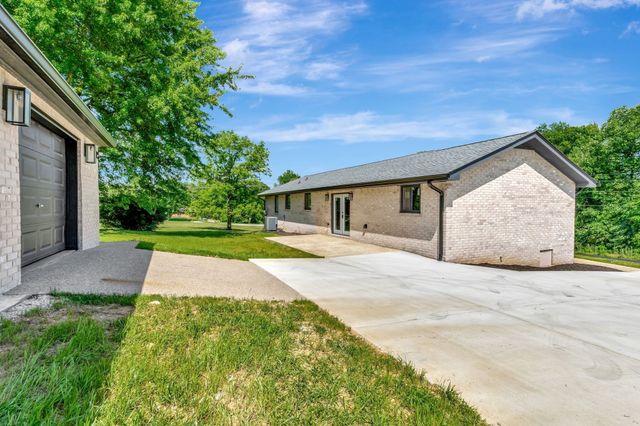 120 E Boiling Springs Rd, Portland, TN 37148