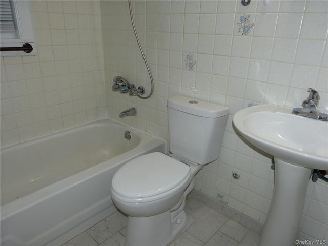 154 Buena Vista Road, New City, NY 10956