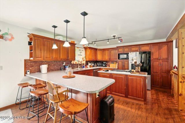 7965 S Settlers Bay Drive, Wasilla, AK 99623